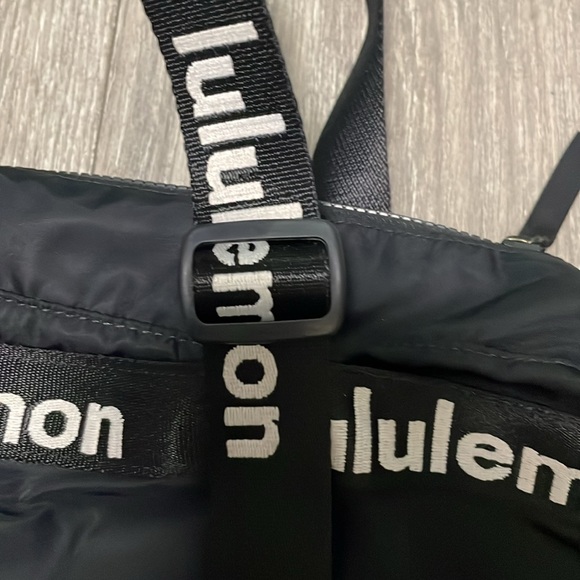 Lululemon the rest in written tote - Picture 3 of 6